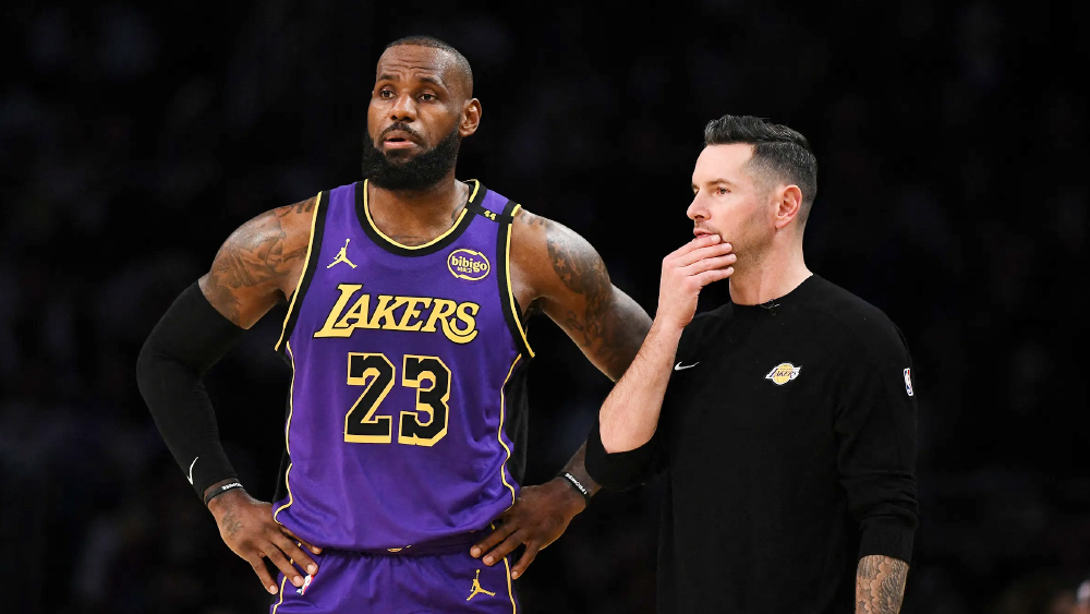 Chuyển nhượng NBA: Lakers muốn LeBron James “tự viết câu chuyện tương lai”