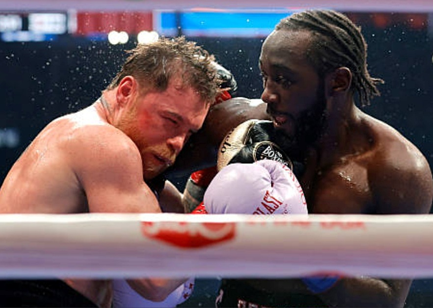 Hết Terence Crawford bị cảnh s&aacute;t bắt đến lượt Canelo Alvarez gặp hạn