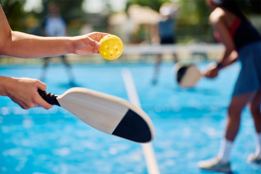 Nghệ thuật đọc vị đối thủ trong Pickleball qua hai cú giao bóng đầu tiên Nghệ thuật đọc vị đối thủ trong Pickleball qua hai cú giao bóng đầu tiên