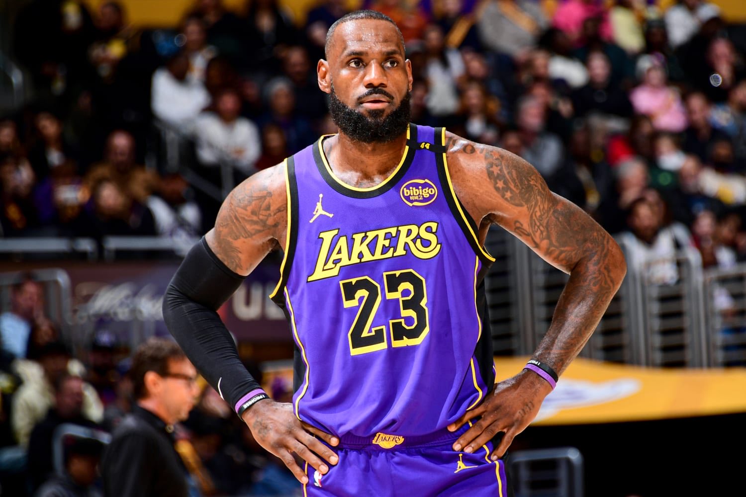 Los Angeles Lakers báo tin Los Angeles Lakers báo tin