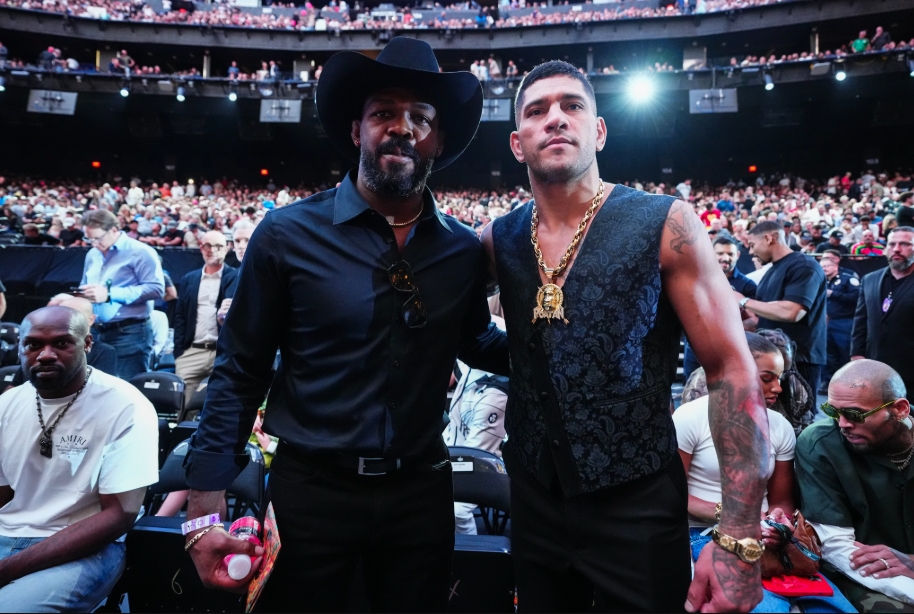 Alex Pereira tin Jon Jones sẵn sàng thượng đài với anh ở Nhà Trắng