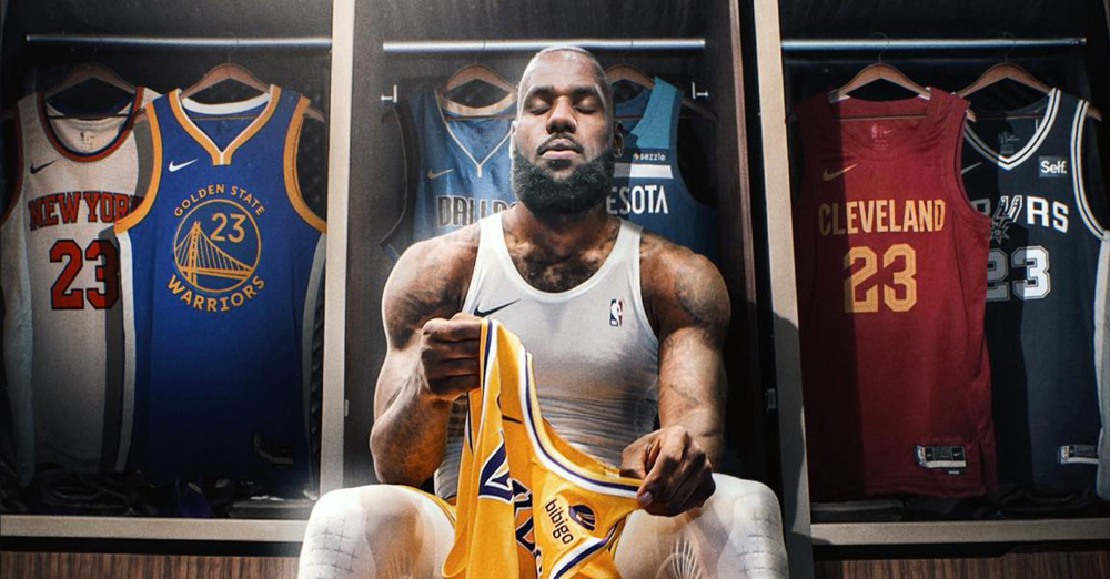 LeBron James có thể yêu cầu ra đi vào giữa mùa giải NBA 2025-26?