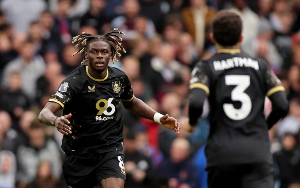 Dự đoán Burnley vs Leeds, 21h00 ngày 18/10, Ngoại hạng Anh 2025/26