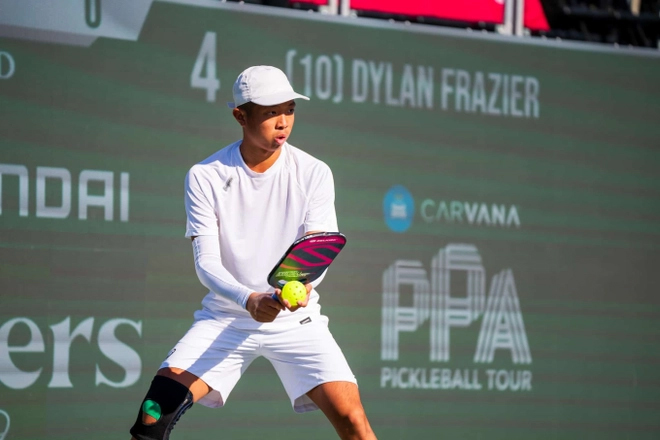 Quang Dương - Ngôi sao trẻ pickleball gốc VIệt dùng vợt gì? Quang Dương - Ngôi sao trẻ pickleball gốc VIệt dùng vợt gì?