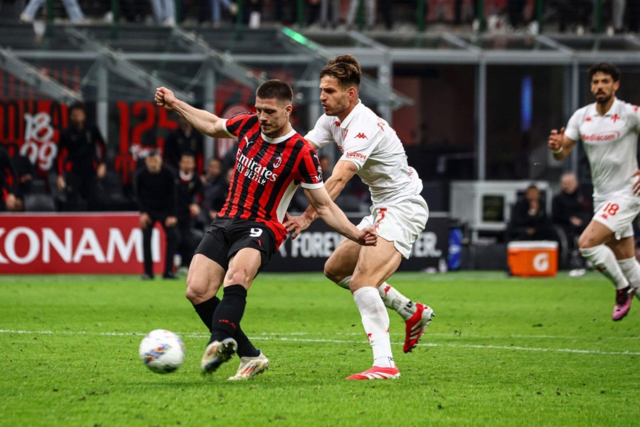 Tỷ lệ kèo trận Milan vs Fiorentina, 1h45 ngày 20/10, Serie A