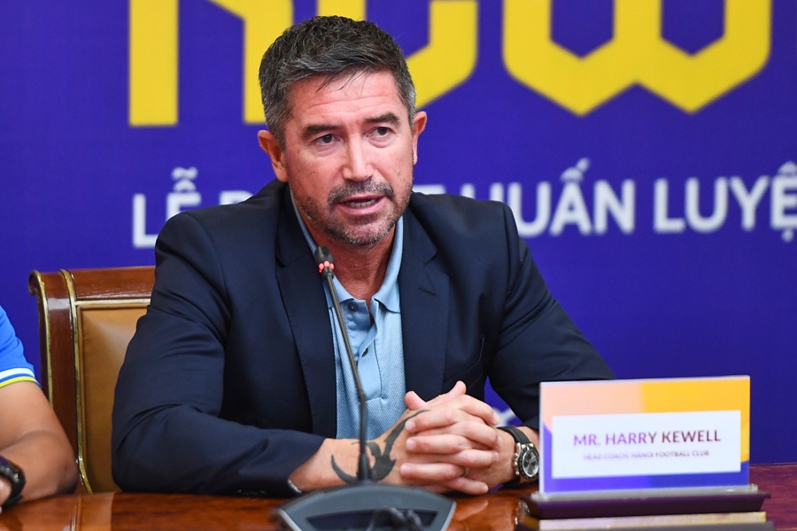 Thế khó cho HLV Harry Kewell cùng CLB Hà Nội