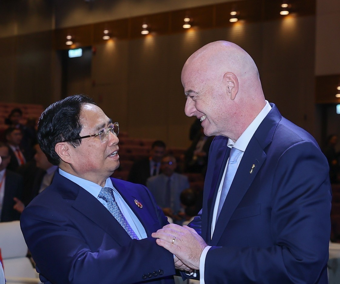 Chủ tịch FIFA muốn xây dựng Học viện Bóng đá FIFA tại Việt Nam