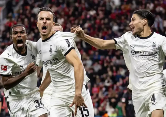 Nhận định, soi kèo Monchengladbach vs Karlsruher: Cúp Quốc gia cứu vãn mùa giải