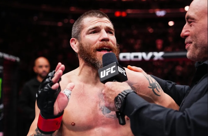 Lão tướng UFC phẫn nộ vì "sự cố chọc mắt": Đừng nói là tai nạn
