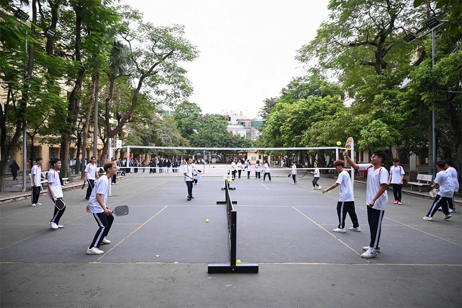 Pickleball "cháy lớp" tại Đại học Kinh tế Quốc dân, mở ra xu hướng giáo dục thể chất mới