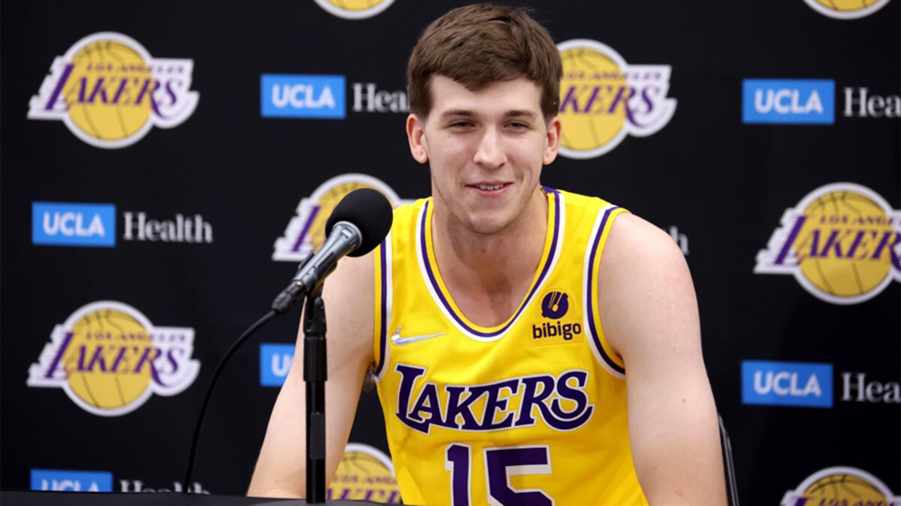 Los Angeles Lakers đối mặt quyết định khó khăn về Austin Reaves: Nên trade hay không? Los Angeles Lakers đối mặt quyết định khó khăn về Austin Reaves: Nên trade hay không?