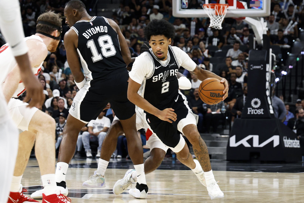San Antonio Spurs mất chuỗi bất bại, lo lắng chồng chất với chấn thương của tài năng trẻ