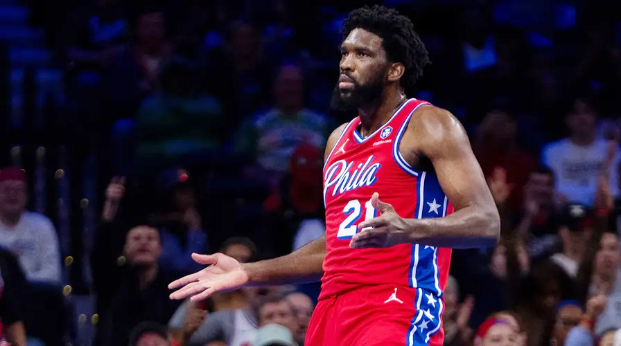 Siêu sao NBA Joel Embiid: Ăn mừng 3 giây, “bay” ngay 1 tỷ đồng