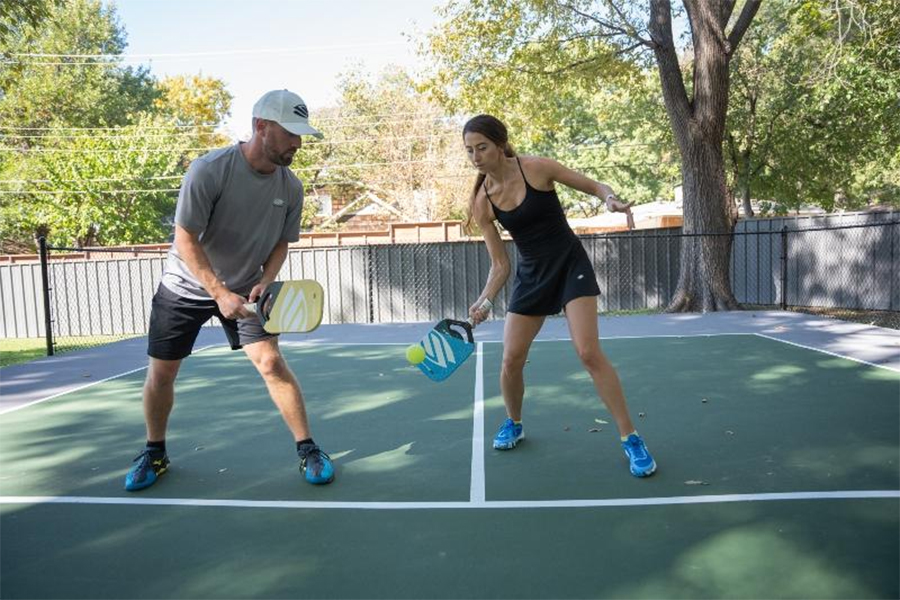 Từ “người mới mãi mãi” đến ước mơ 3.0 – Câu chuyện quen thuộc trên sân pickleball Từ “người mới mãi mãi” đến ước mơ 3.0 – Câu chuyện quen thuộc trên sân pickleball