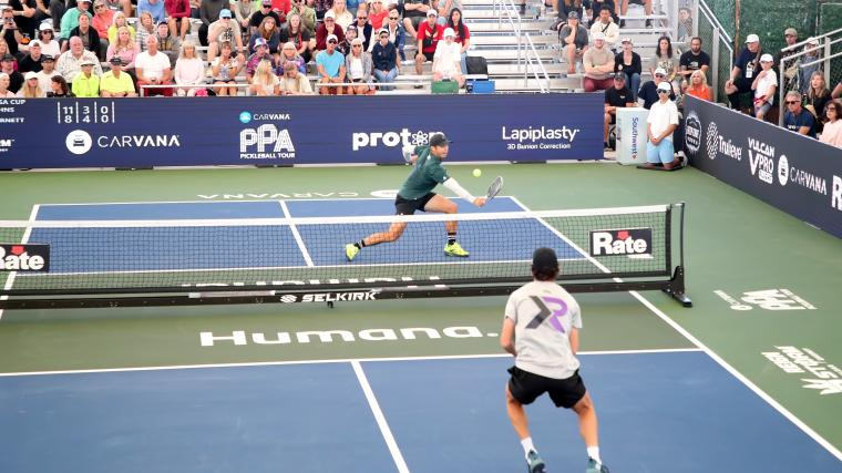 Cải thiện kỹ năng pickleball của bạn chỉ bằng việc theo d&otilde;i c&aacute;c tay vợt chuy&ecirc;n nghiệp
