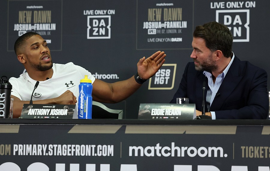 H&eacute; mở kế hoạch Anthony Joshua t&aacute;i xuất v&agrave; m&agrave;n so găng Jake Paul