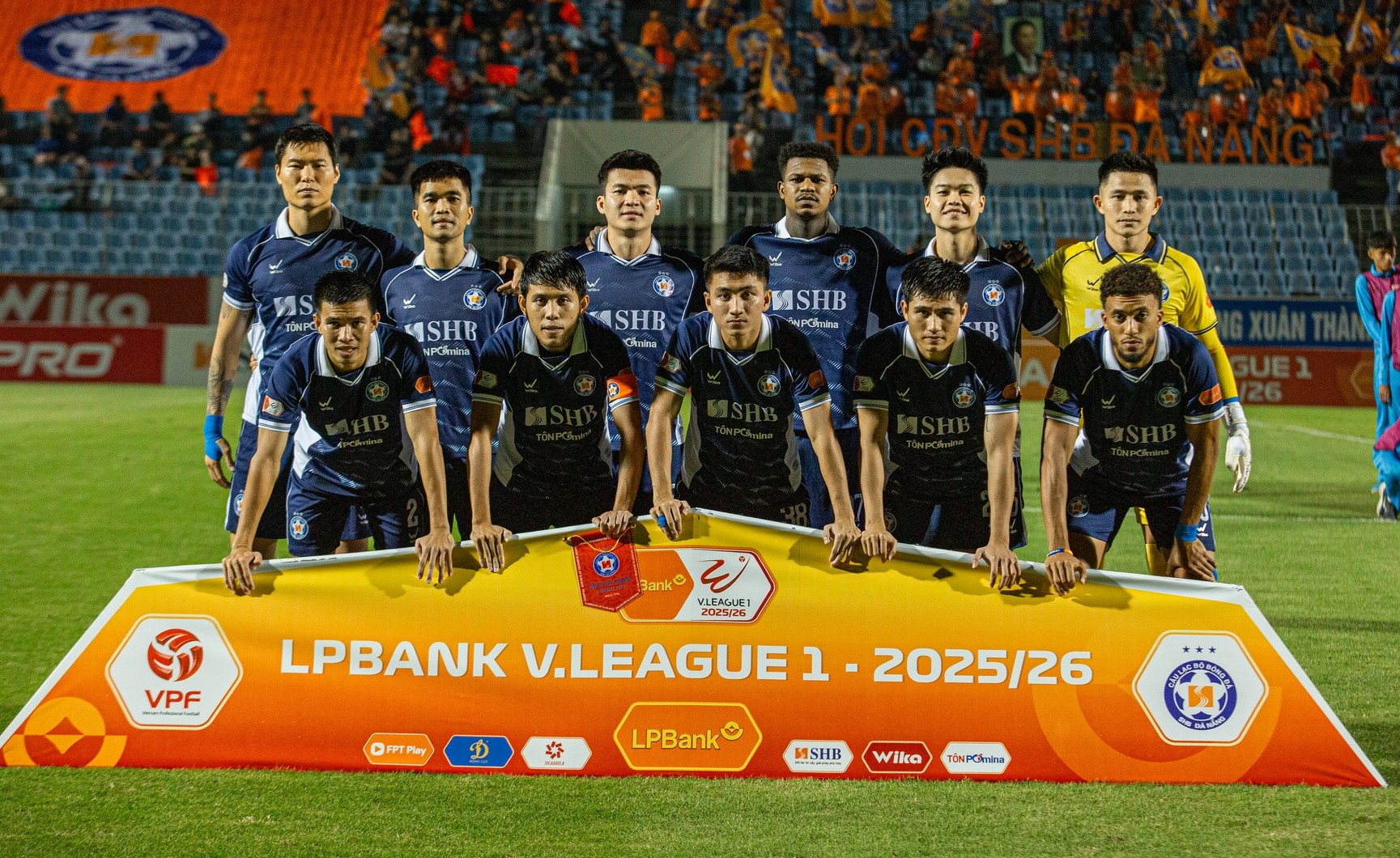 CLB Đ&agrave; Nẵng quy&ecirc;n g&oacute;p 77 triệu đồng ủng hộ người d&acirc;n v&ugrave;ng lũ