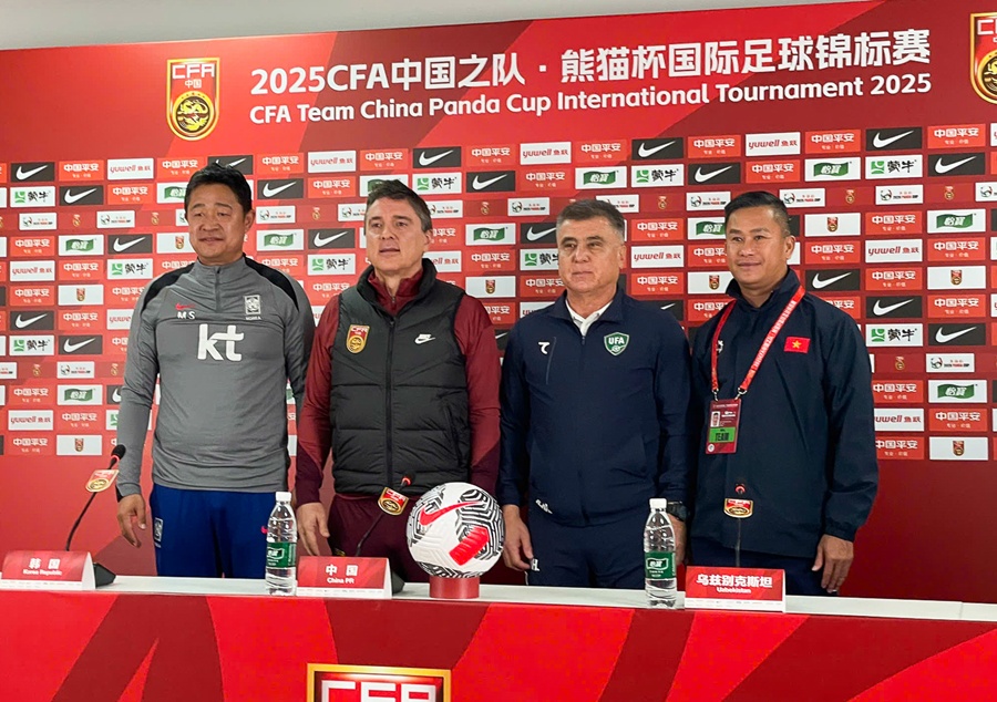 HLV Đinh Hồng Vinh: “Thi đấu với đối thủ mạnh là cơ hội rất tốt cho U22 Việt Nam”