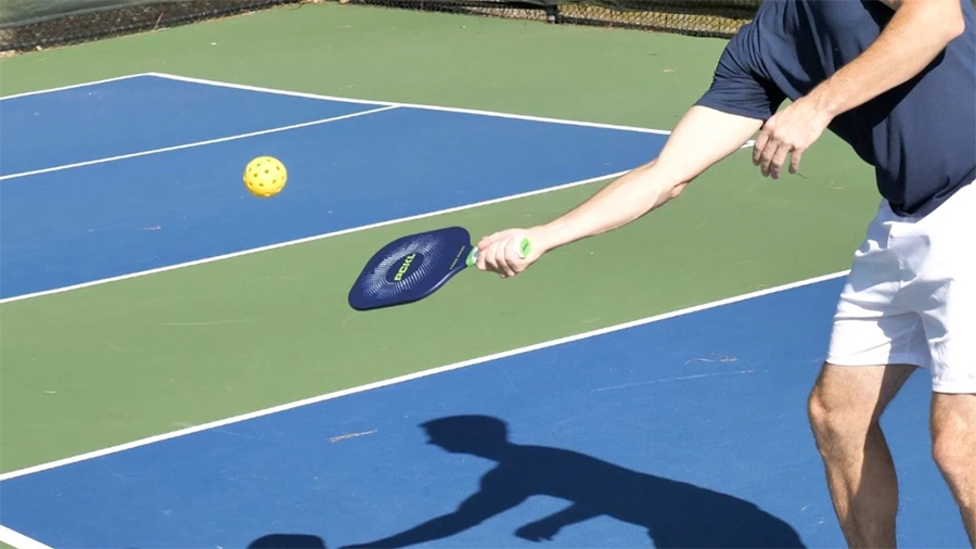 Chiến thuật pickleball: Lựa chọn thời điểm để tấn công hay reset Chiến thuật pickleball: Lựa chọn thời điểm để tấn công hay reset
