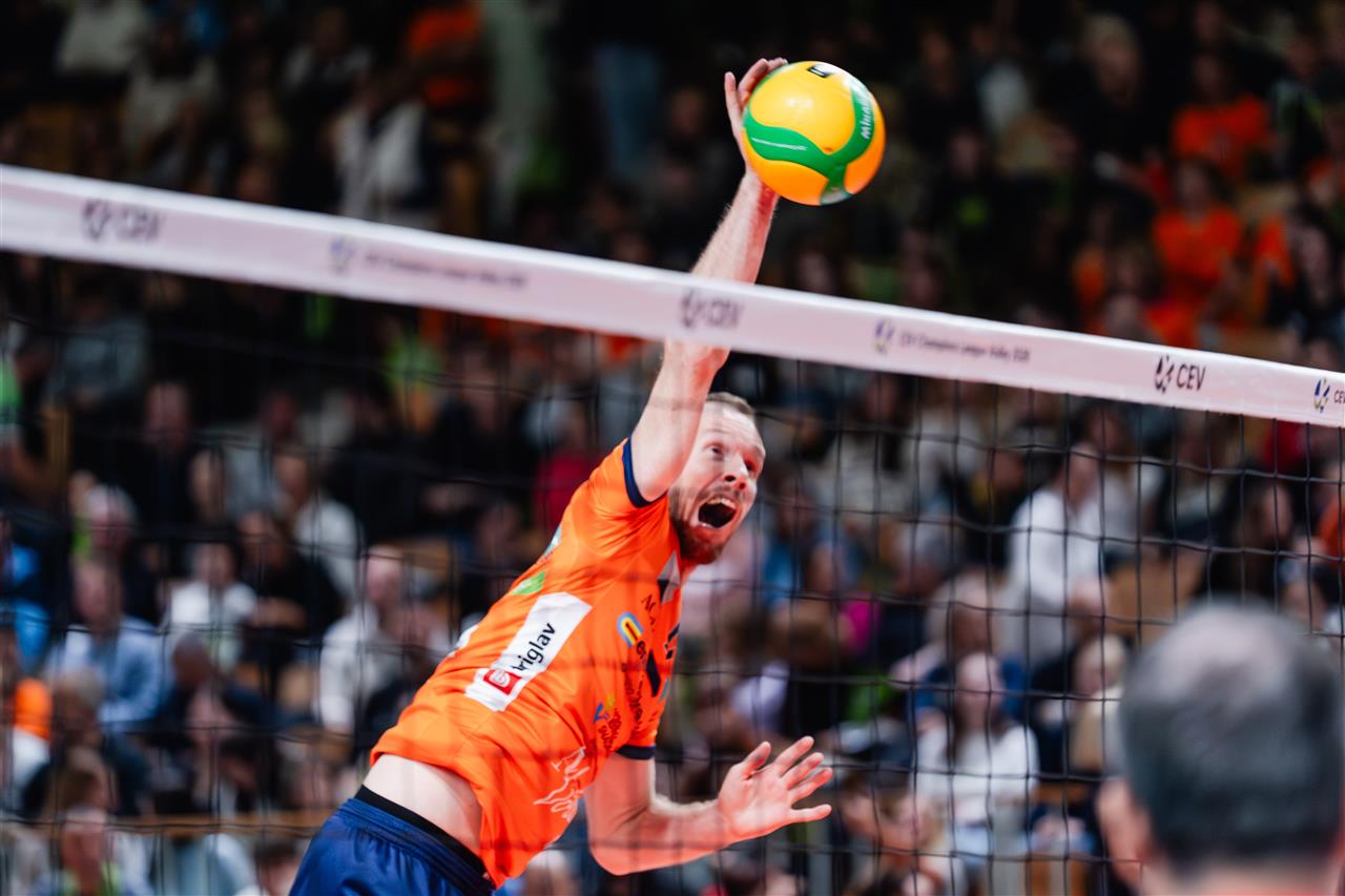 Ngược dòng kịch tính, Ljubljana tiếp tục hành trình vòng loại CEV Champions League