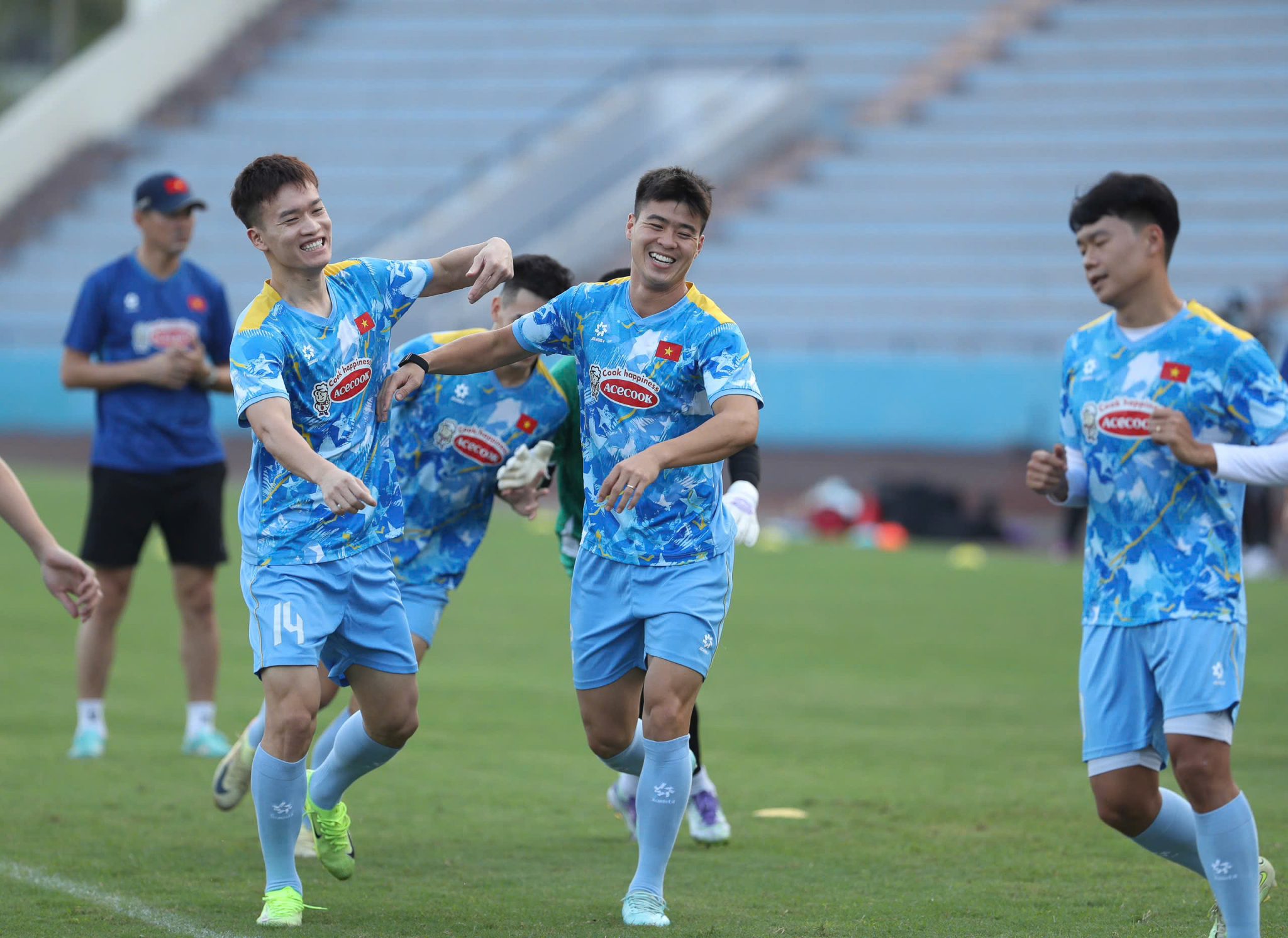 Đỗ Duy Mạnh: “Tuyển Việt Nam không chủ quan dù từng thắng Lào 5-0”
