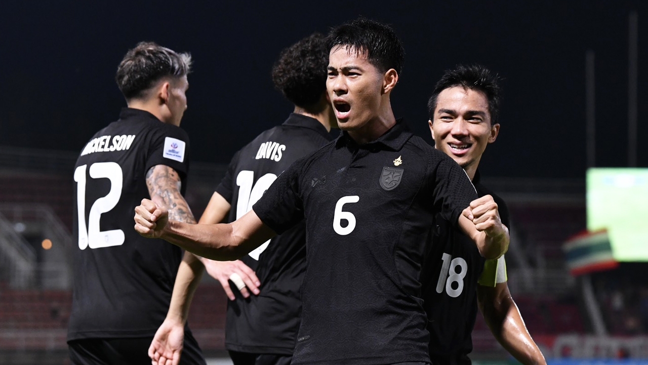 Cơ hội vàng 17 năm mới xuất hiện cho bóng đá Thái Lan Cơ hội vàng 17 năm mới xuất hiện cho bóng đá Thái Lan