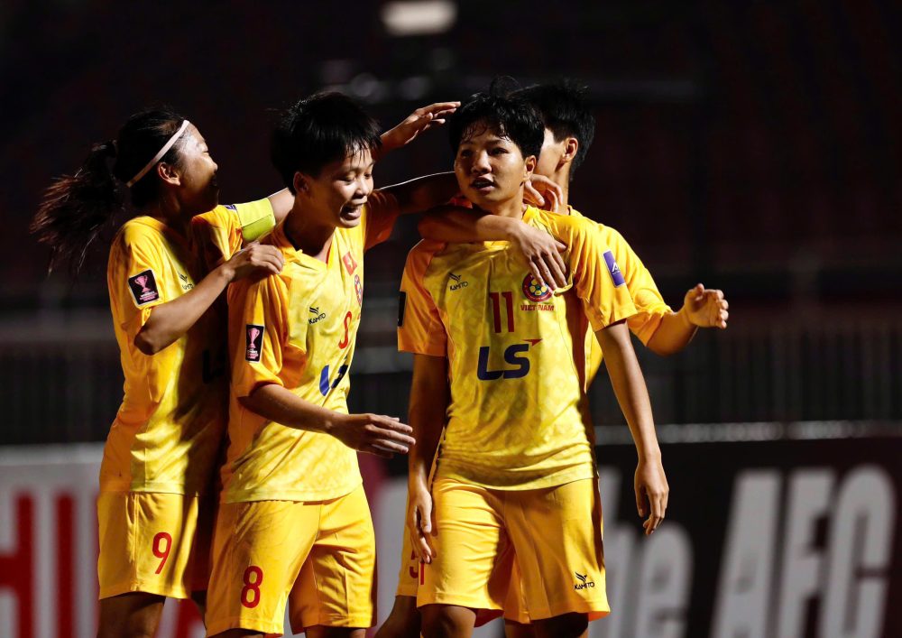 CLB nữ TP.HCM thắng Lion City 2-0: Tấm vé đi tiếp được định đoạt ở những phút cuối