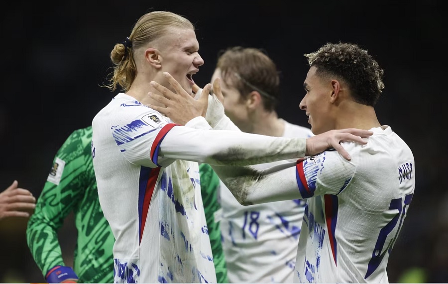 Thảm bại trước Na Uy, Italia phải đá play-off World Cup