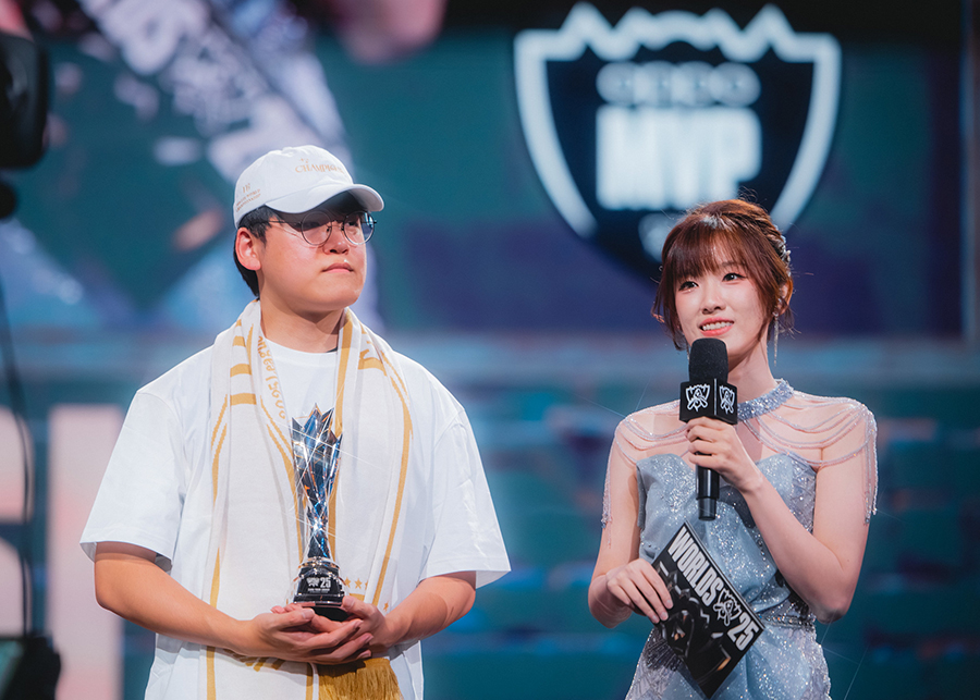 Tin chuyển nhượng LMHT 16/11: T1 từ bỏ Gumayusi, chiêu mộ Viper? Uzi về IG?