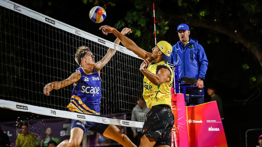 Ahman & Hellvig viết tiếp câu chuyện kỳ tích tại Giải vô địch bóng chuyền bãi biển FIVB Adelaide