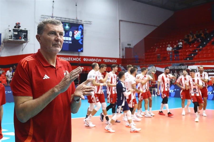 Olympiacos chia tay HLV Andrea Gardini sau khởi đầu chông chênh