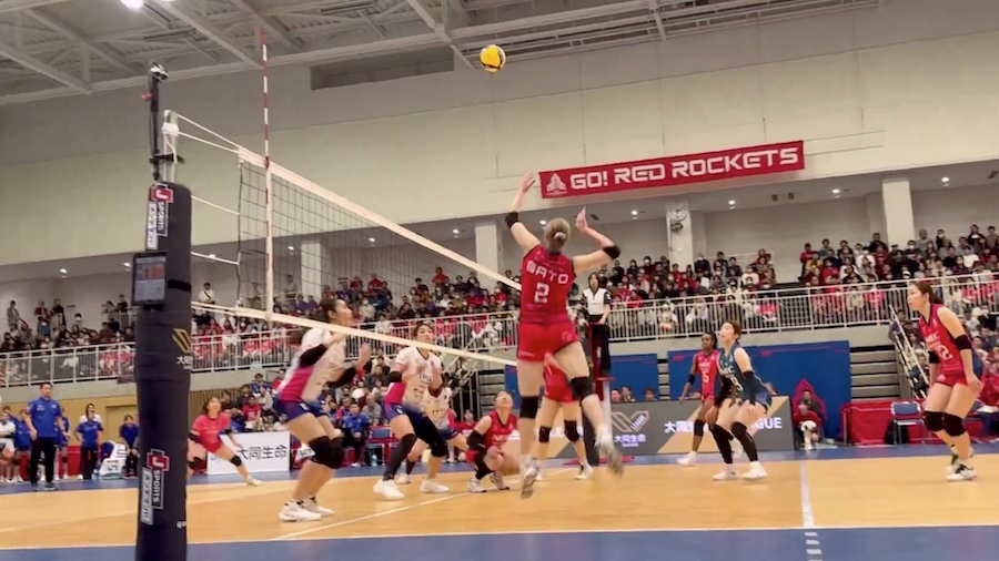 Cuối tuần đầy biến động tại giải bóng chuyền SV.League nữ Nhật Bản