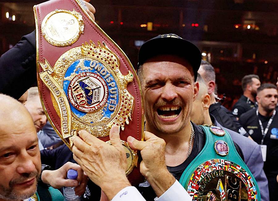 Tiết lộ lý do Usyk bỏ đai WBO và tước vị nhà vô địch tuyệt đối Tiết lộ lý do Usyk bỏ đai WBO và tước vị nhà vô địch tuyệt đối