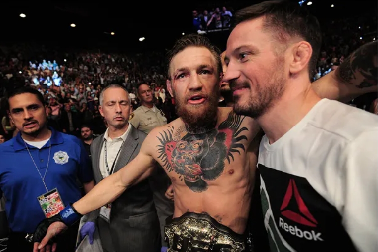 Conor McGregor đang Conor McGregor đang