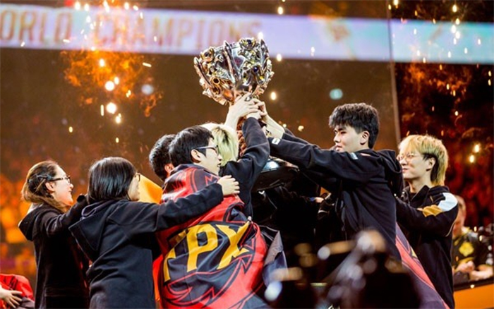 LPL mua lại suất thi đấu của FunPlus Phoenix: Lời cảnh báo cho tương lai LOL Esports? LPL mua lại suất thi đấu của FunPlus Phoenix: Lời cảnh báo cho tương lai LOL Esports?
