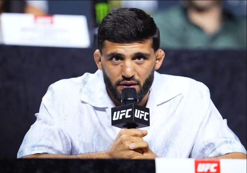Arman Tsarukyan khẳng định không có vấn đề khi bị UFC "cho vào sổ đen"