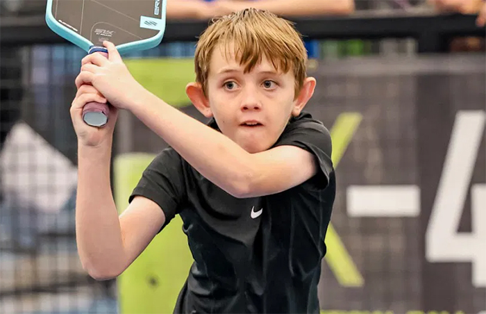 Cuộc gặp t&igrave;nh cờ với Jay Devilliers đ&atilde; thay đổi cuộc đời của t&agrave;i năng trẻ Pickleball
