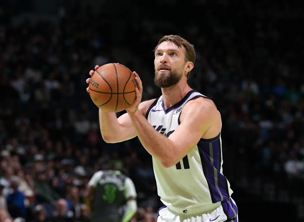 Sacramento Kings lâm nguy: Trung phong All-Star chấn thương, thành tích chạm đáy bảng xếp hạng