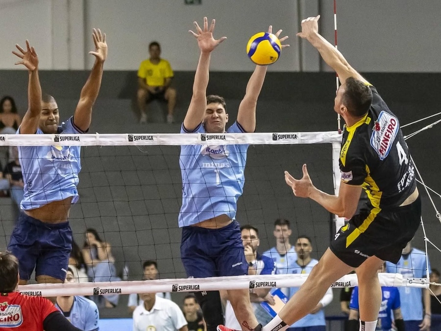 Praia Clube tiếp tục bất bại sau trận “marathon” tại Superliga nam Brazil