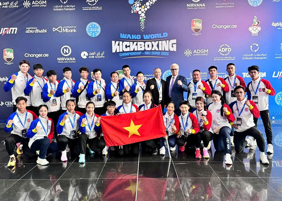 20 tuyển thủ kickboxing Việt Nam bắt đầu tranh tài ở giải Vô địch Kickboxing thế giới