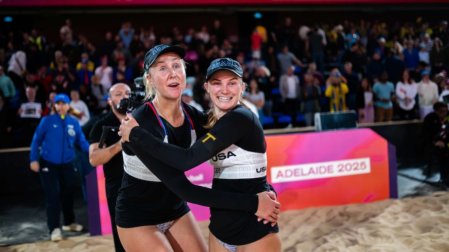 Kristen Nuss & Taryn Brasher lần đầu vươn lên vị trí số 1 thế giới