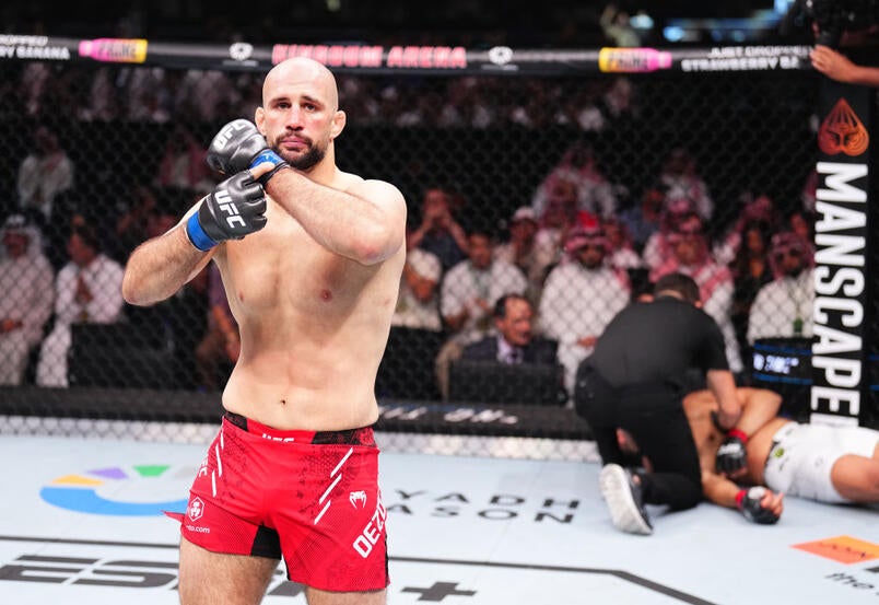 Volkan Oezdemir quyết săn suất tranh đai hạng bán nặng UFC sau chiến thắng tại Qatar