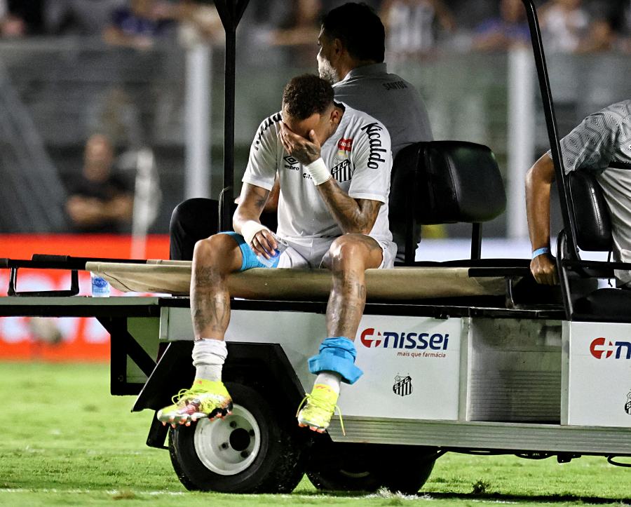 Xác nhận thảm họa chấn thương với Neymar