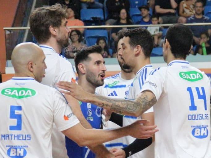 Sada Cruzeiro khẳng định sức mạnh, hạ gục São José 3-0 để giữ vững ưu thế