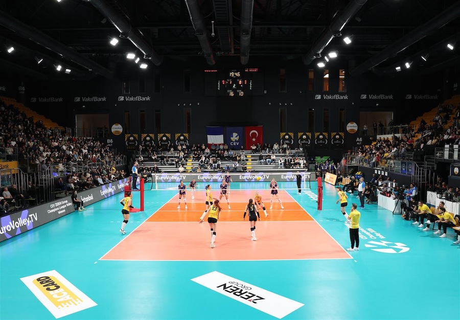 VakıfBank và Schwerin khởi đầu mạnh mẽ ở Champions Leaguei