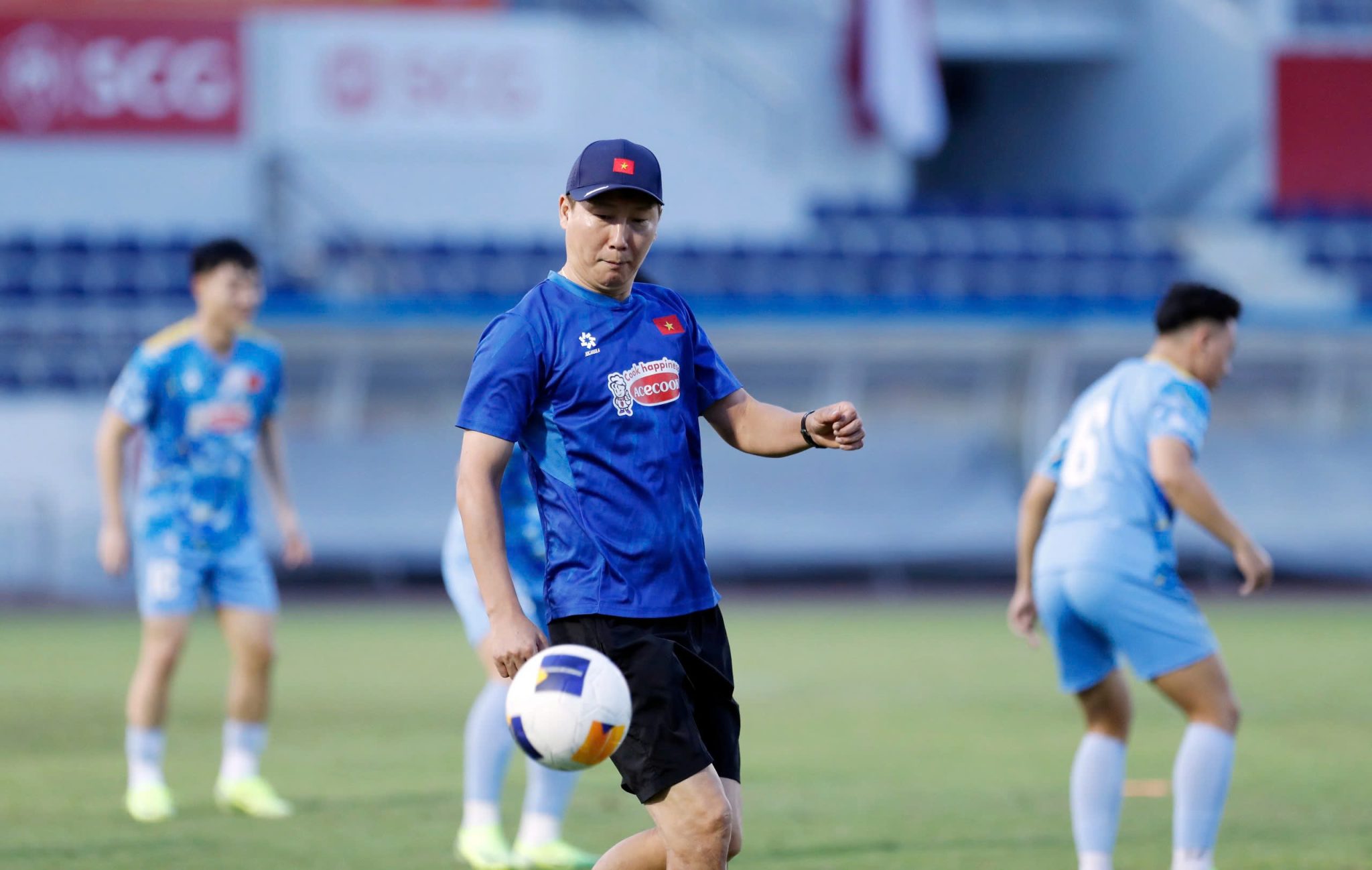 HLV Kim Sang Sik: “U22 Việt Nam phải thắng đậm Lào”