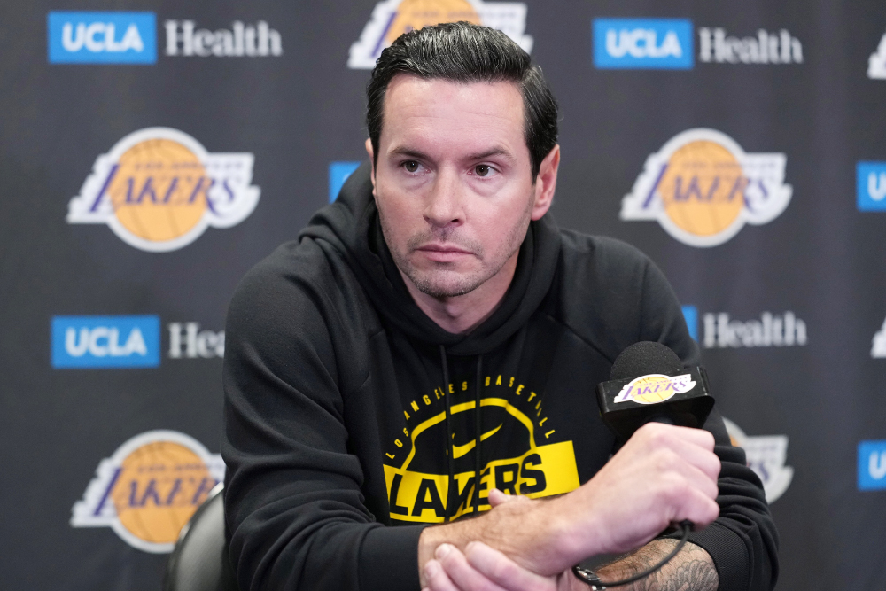 Thống k&ecirc; ấn tượng: Los Angeles Lakers t&aacute;i hiện phong độ 