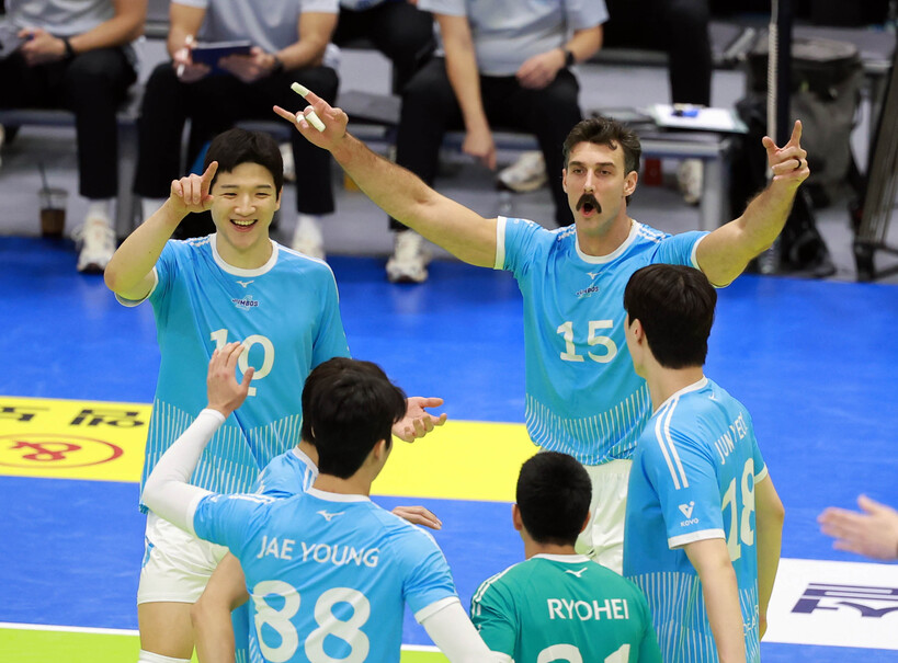 Korean Air hạ KEPCO 3–0, nối dài mạch thăng hoa 8 trận toàn thắng