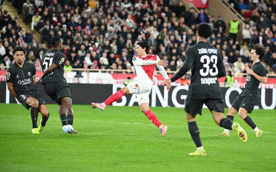 PSG hứng chịu thất bại sau khi trải qua trận đấu "tệ nhất mùa giải"