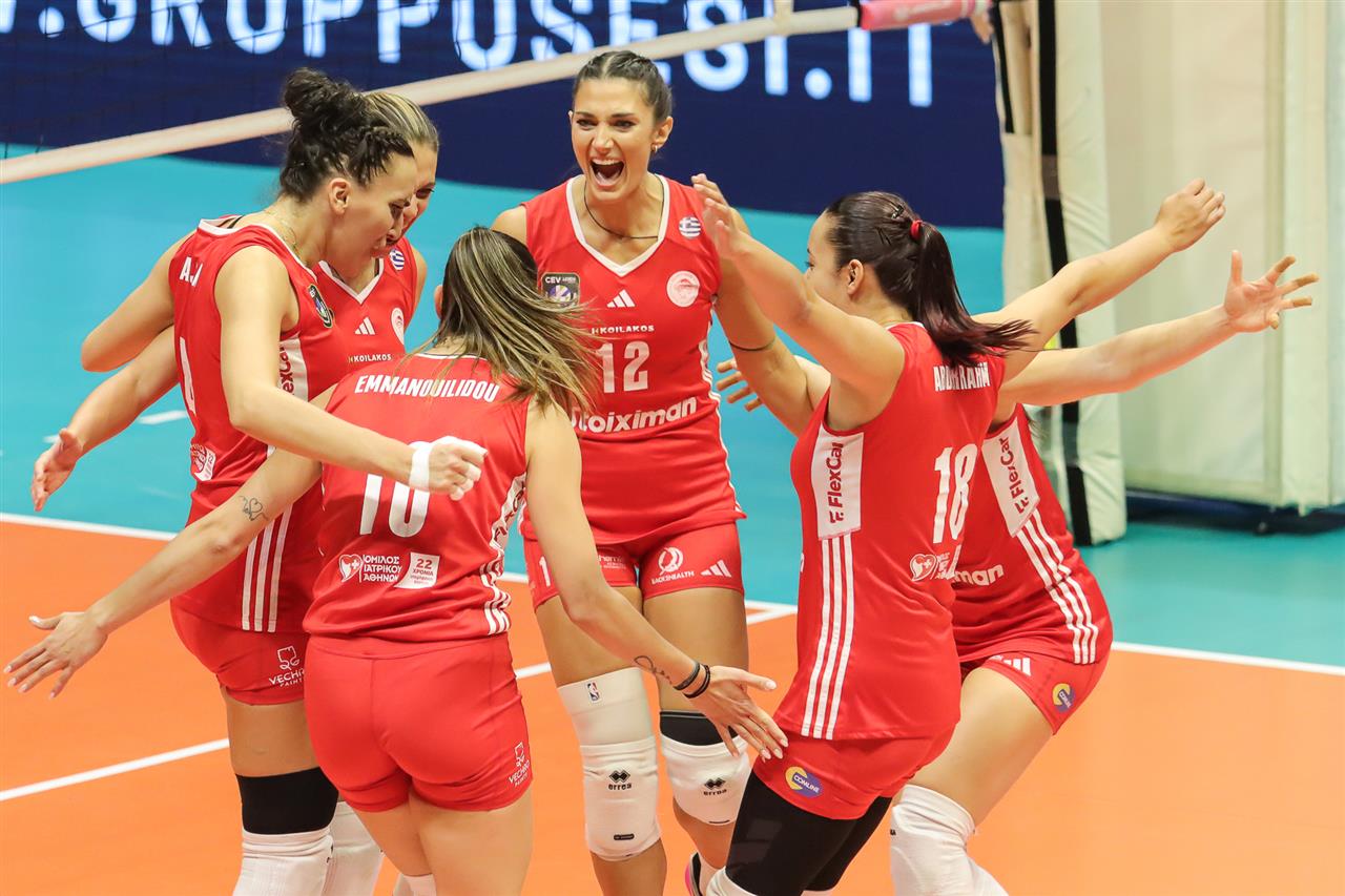 Olympiacos giữ ngôi đầu bảng — đêm “đảo chiều” ấn tượng trước AEK
